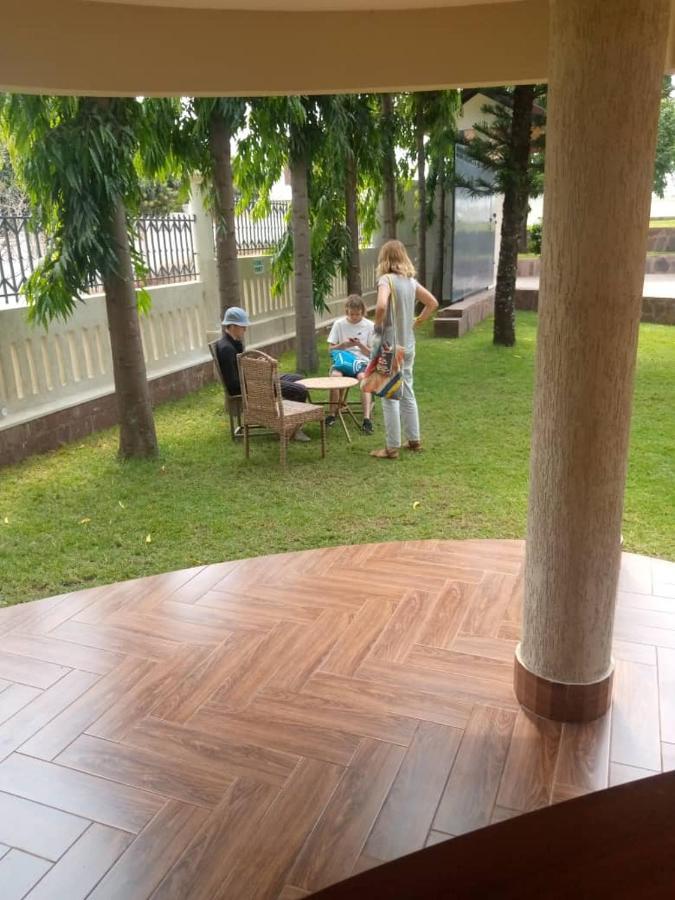 Coast View Resort Kigoma Exteriör bild