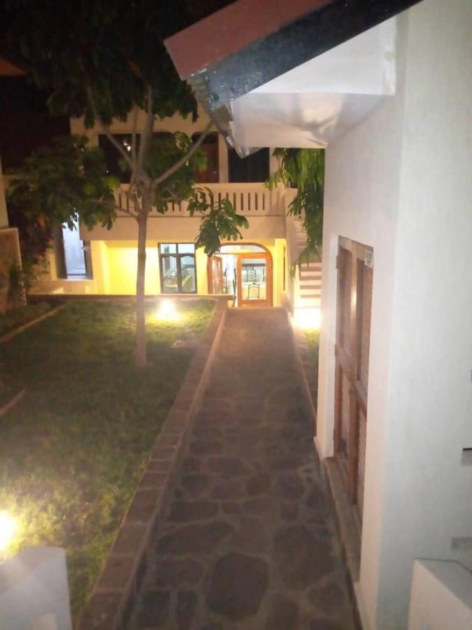 Coast View Resort Kigoma Exteriör bild