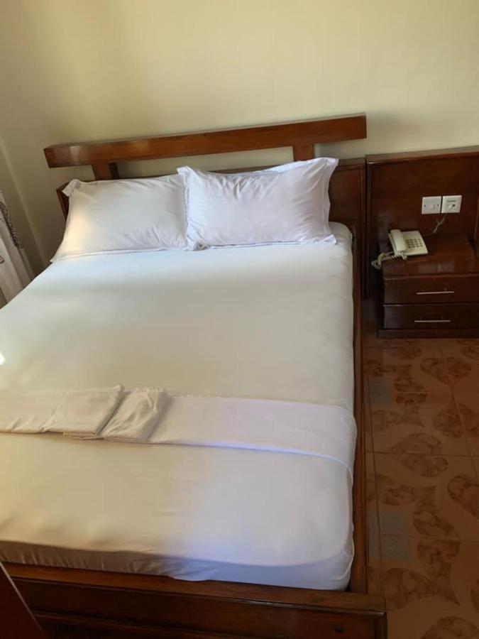 Coast View Resort Kigoma Exteriör bild